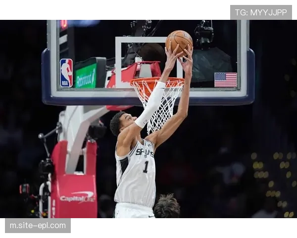 文班亚马体能恢复成逆转关键 马刺下半场三分命中率飙升至55% 文班亚马体能恢复成逆转关键 马刺下半场三分命中率飙升至55%